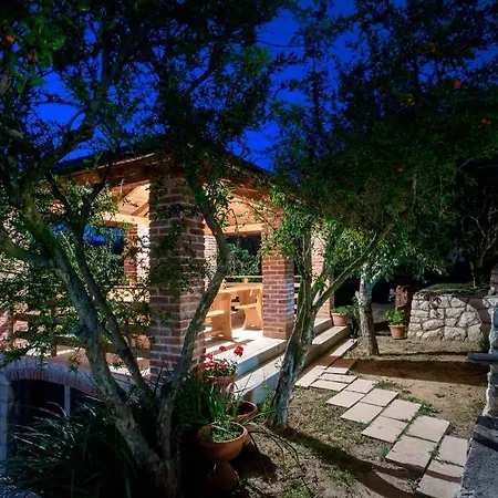 Апартаменты Zora *