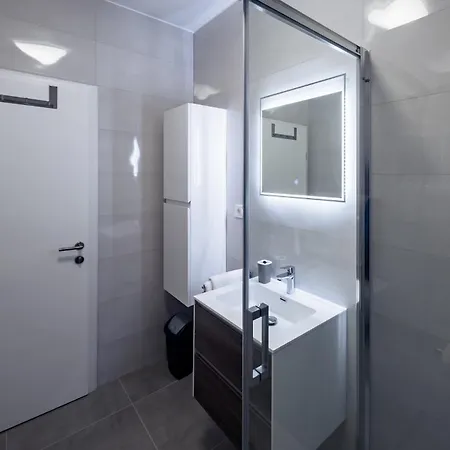Zora Apartment