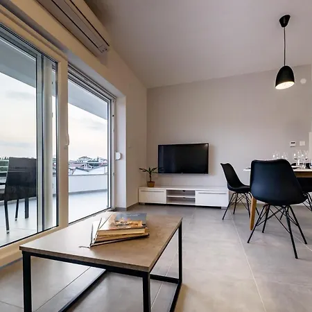 Zora Apartment Lopar
