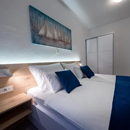 Апартаменты Zora Лопар