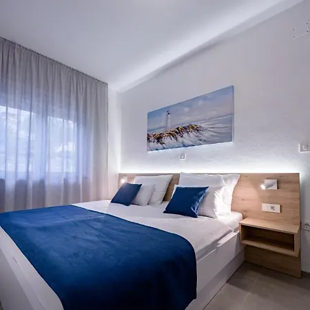 Zora Apartment *