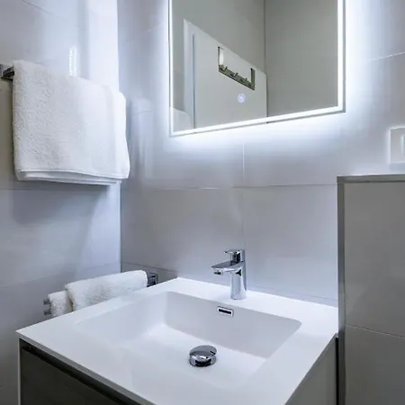 Apartment Zora *